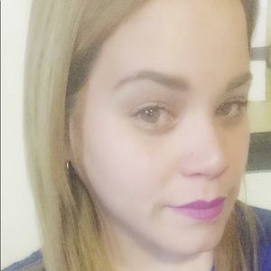 Meet your Posher, Lezlieth